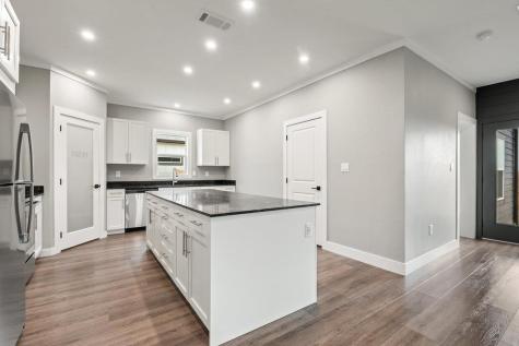 2027 Applewood Drive Lockhart TX 78644