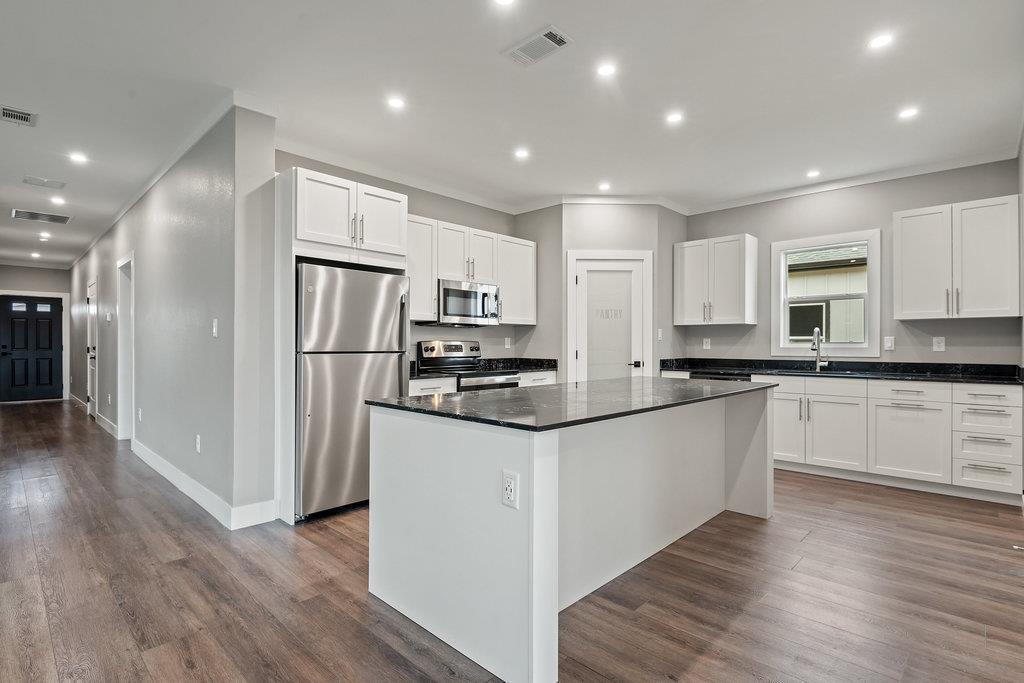 2027 Applewood Drive Lockhart TX 78644