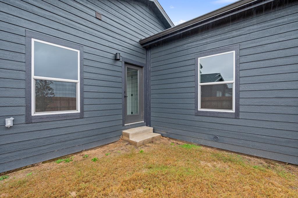 2027 Applewood Drive Lockhart TX 78644
