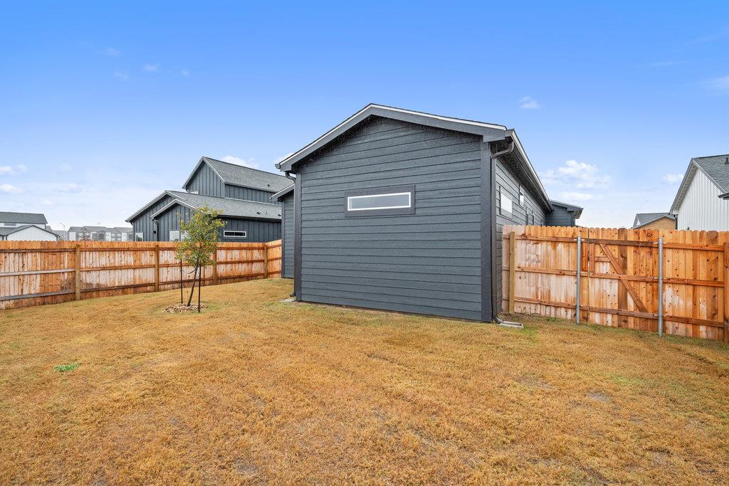 2027 Applewood Drive Lockhart TX 78644
