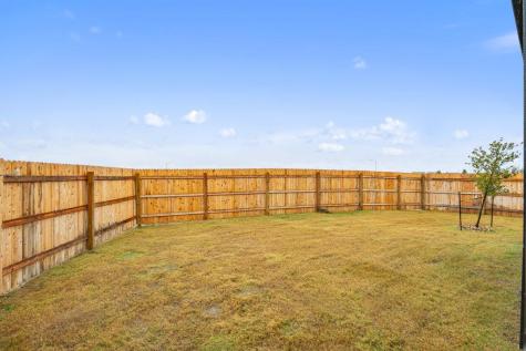2027 Applewood Drive Lockhart TX 78644