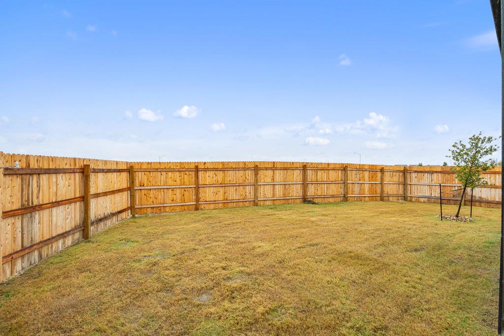 2027 Applewood Drive Lockhart TX 78644