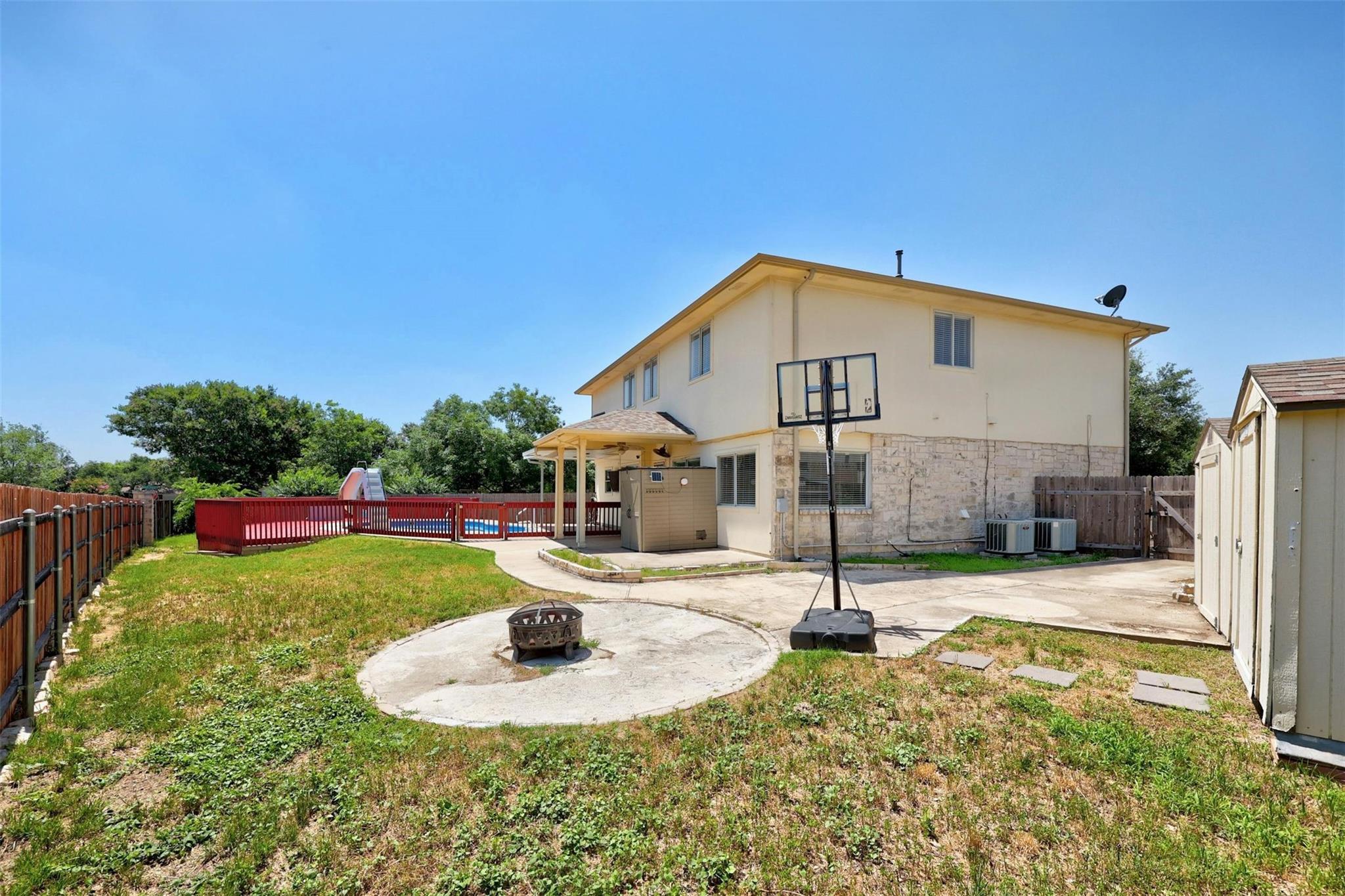 812 La Crema Court Leander TX 78641