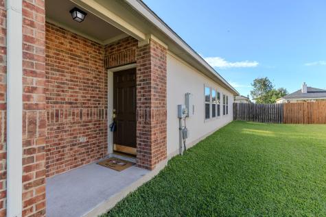 126 Brown Street Hutto TX 78634