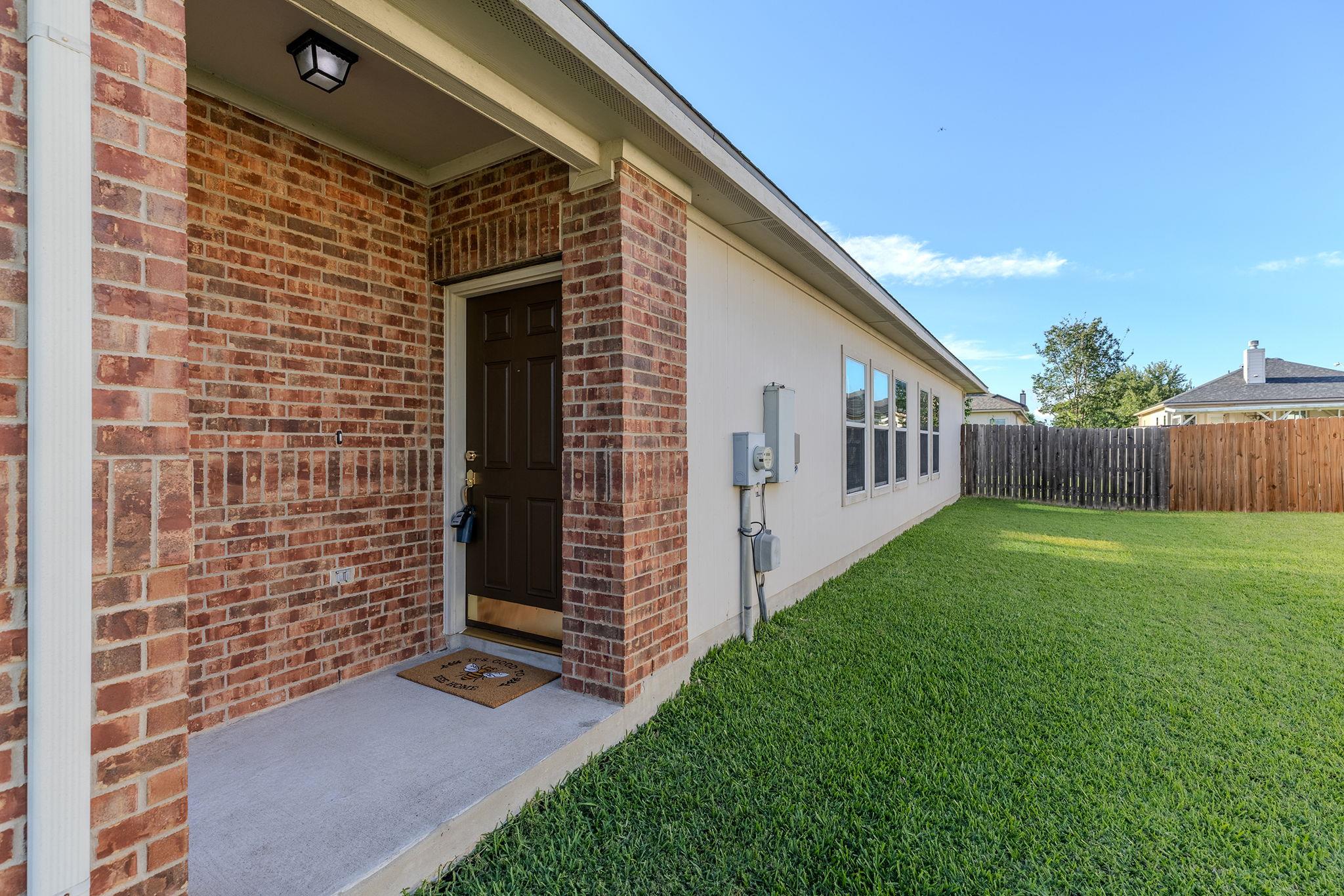 126 Brown Street Hutto TX 78634