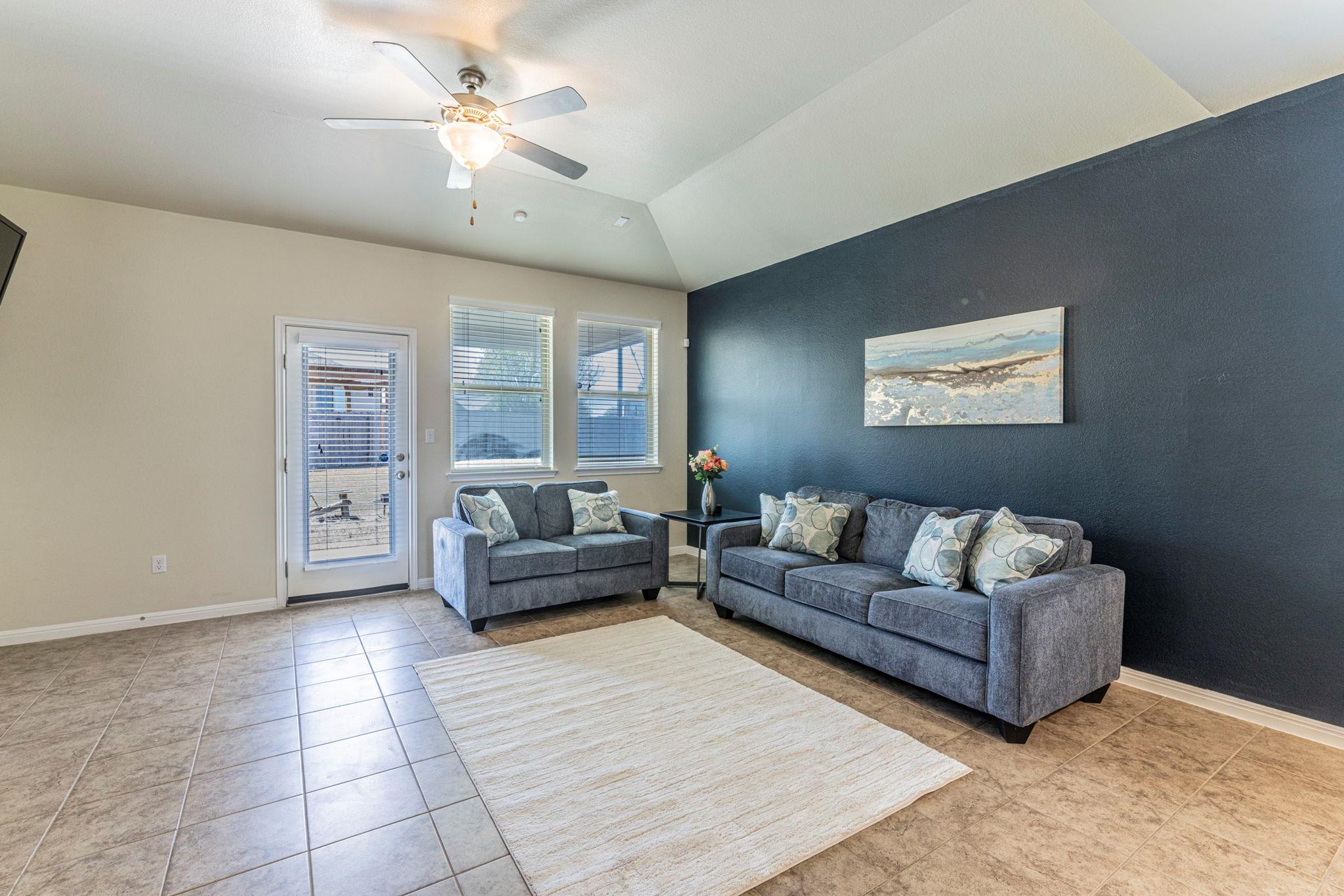 762 Nautical Loop Kyle TX 78640