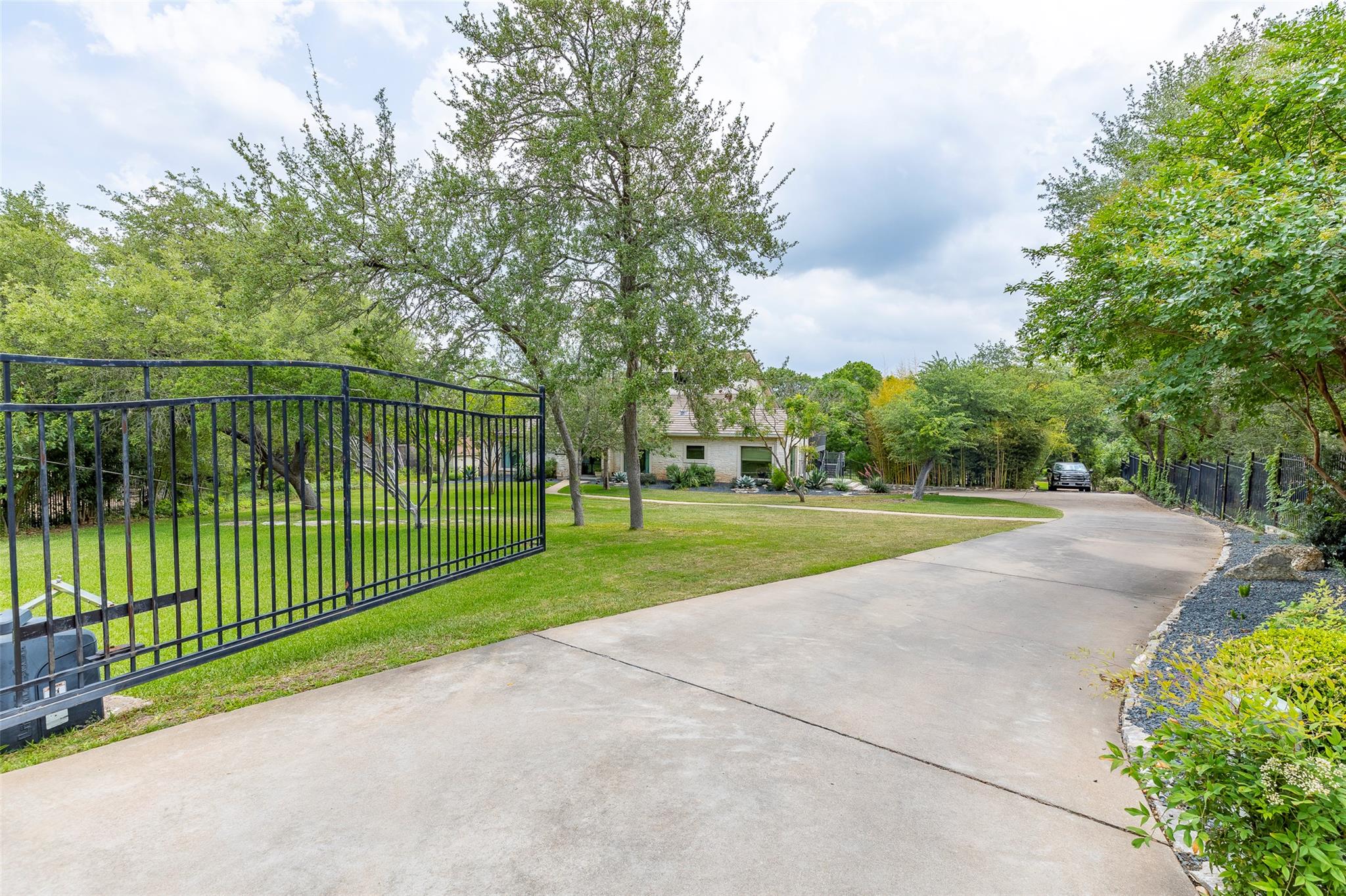 8800 Golden Rain Cove Austin TX 78735