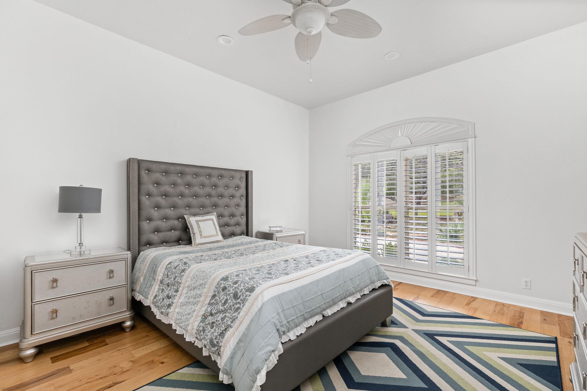805 Brooks Hollow Road Lakeway TX 78734