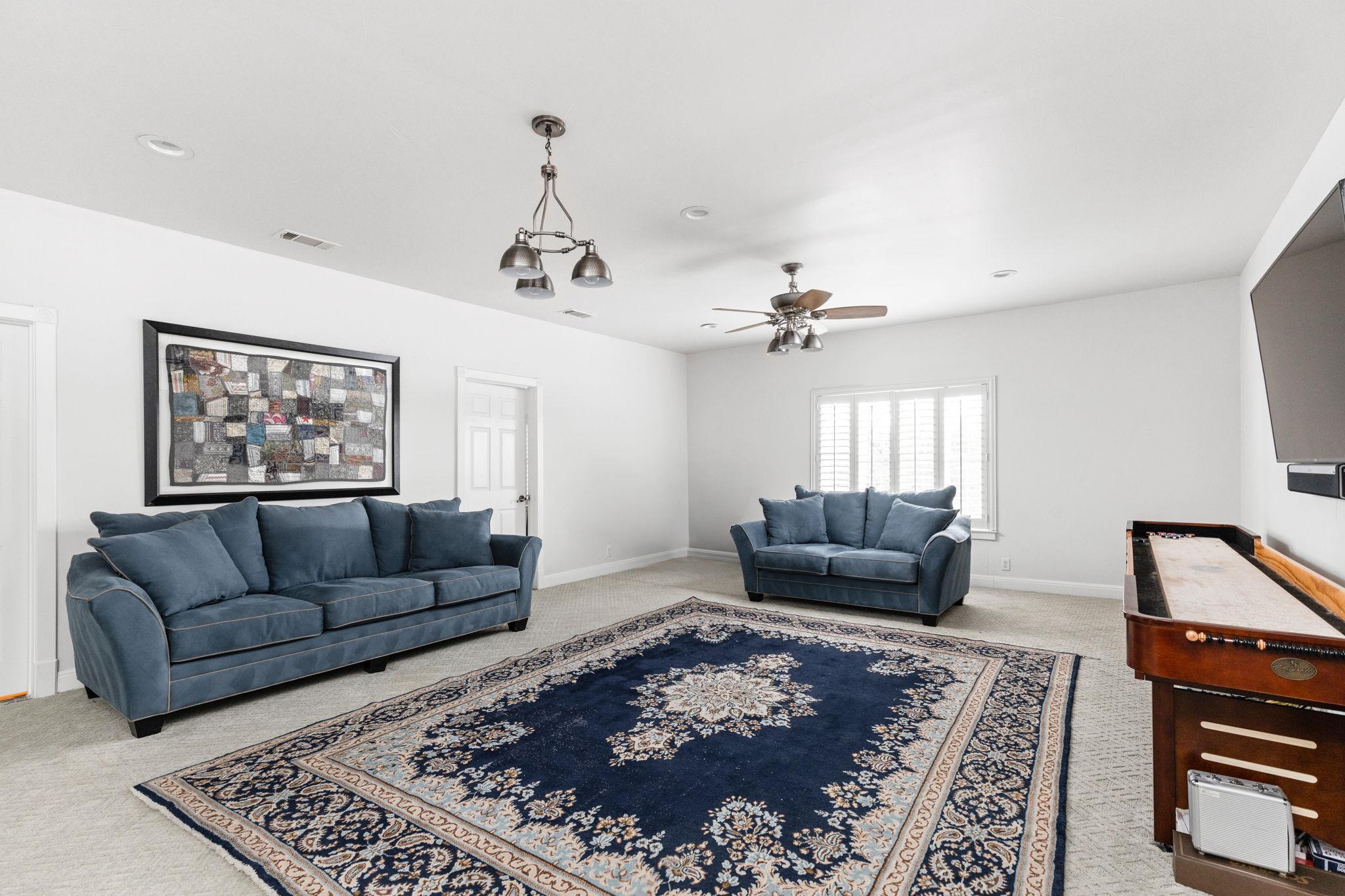 805 Brooks Hollow Road Lakeway TX 78734