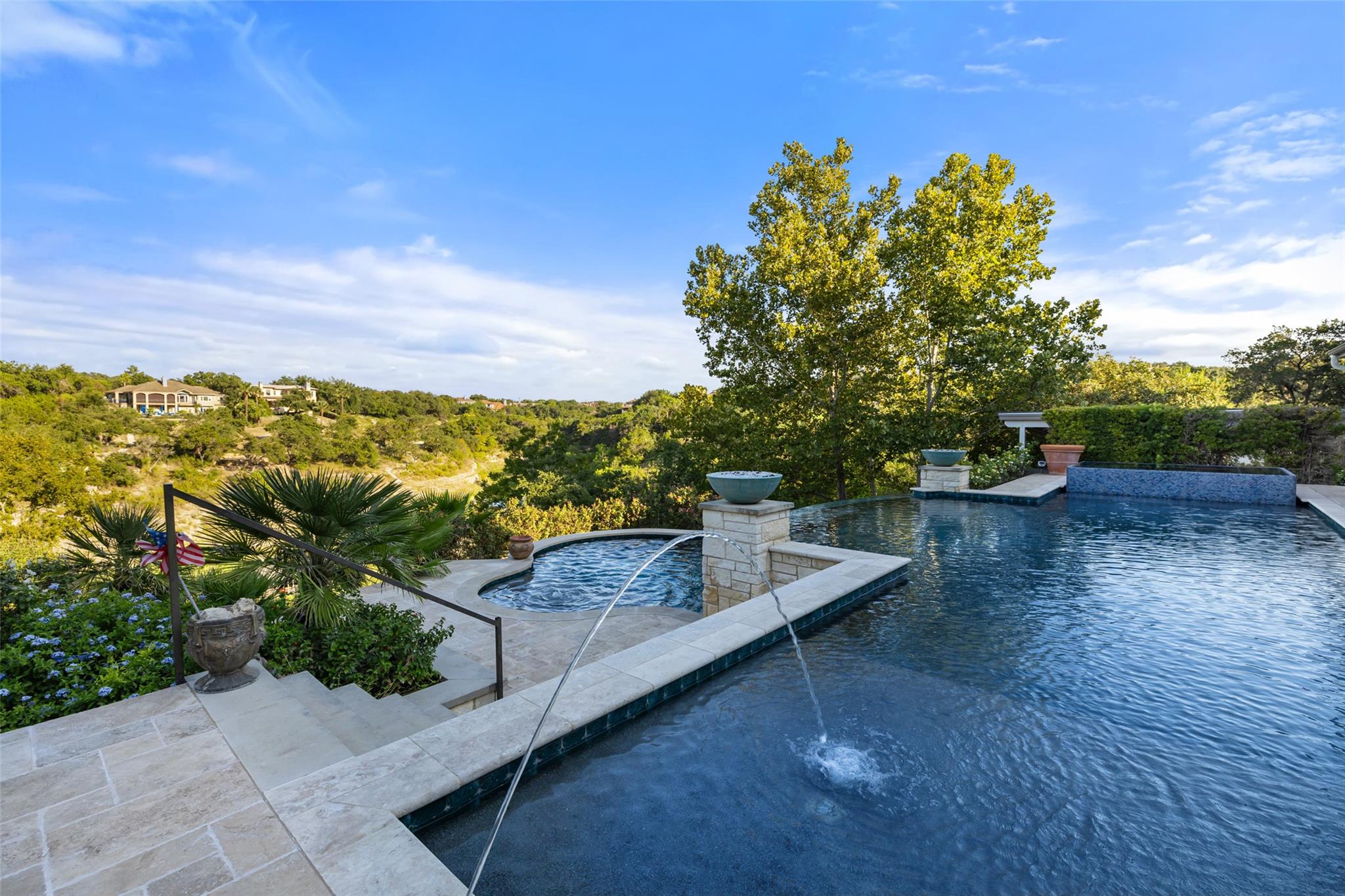805 Brooks Hollow Road Lakeway TX 78734
