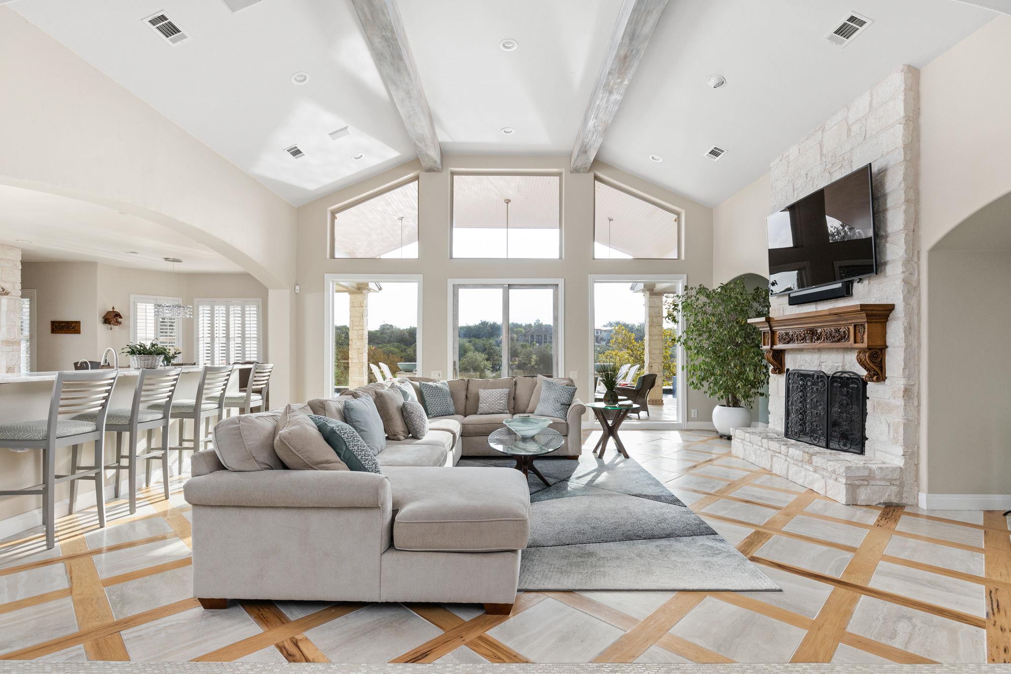 805 Brooks Hollow Road Lakeway TX 78734