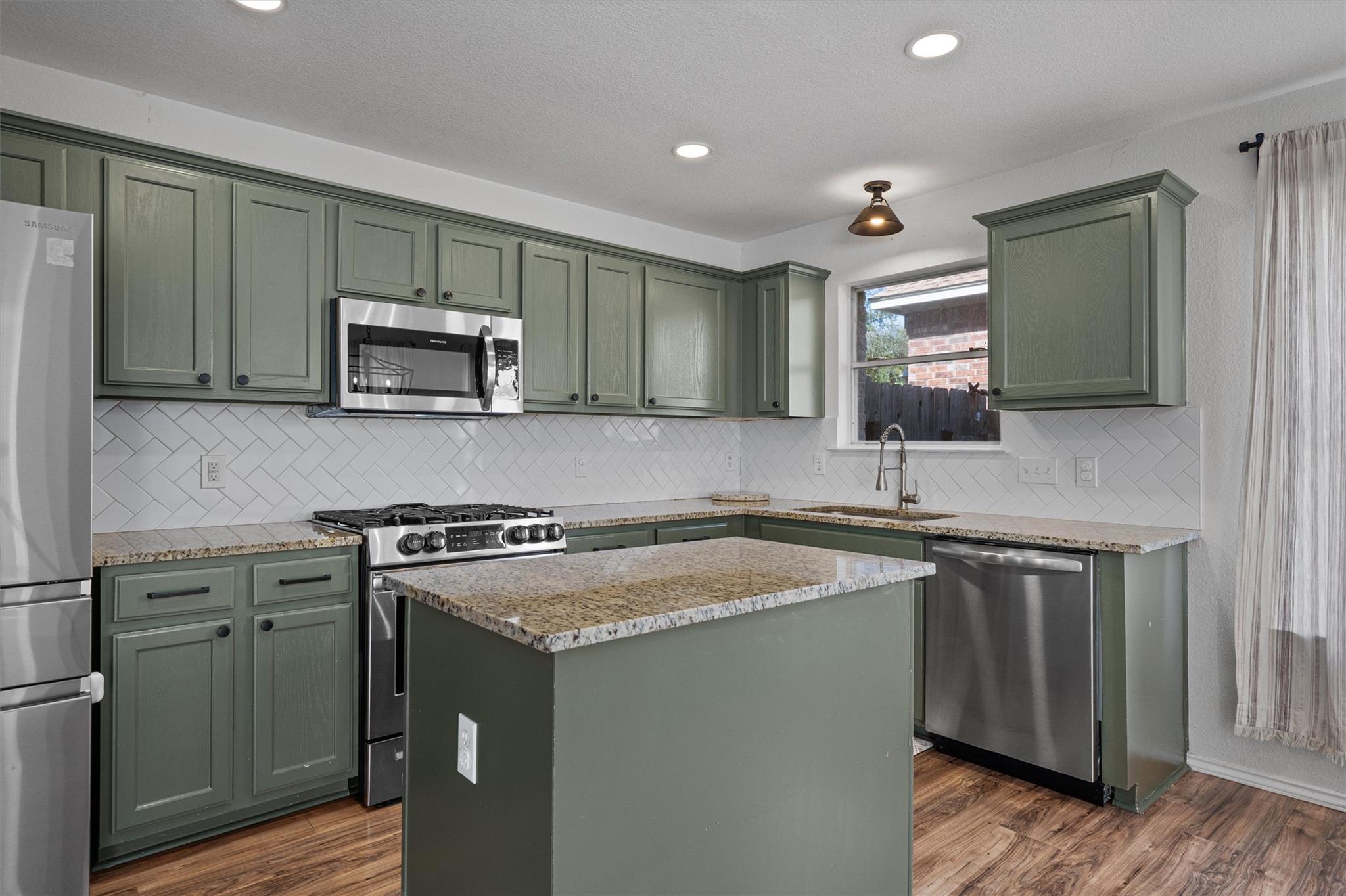 663 Reggie Jackson Trail Round Rock TX 78665