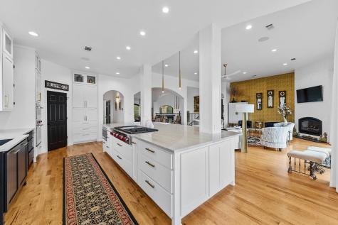 20516 Queen Bee Lane Spicewood TX 78669