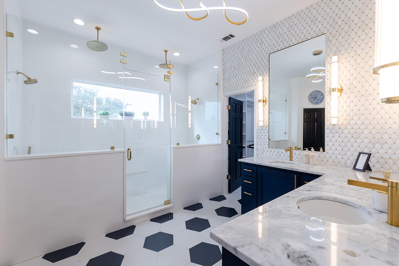 20516 Queen Bee Lane Spicewood TX 78669