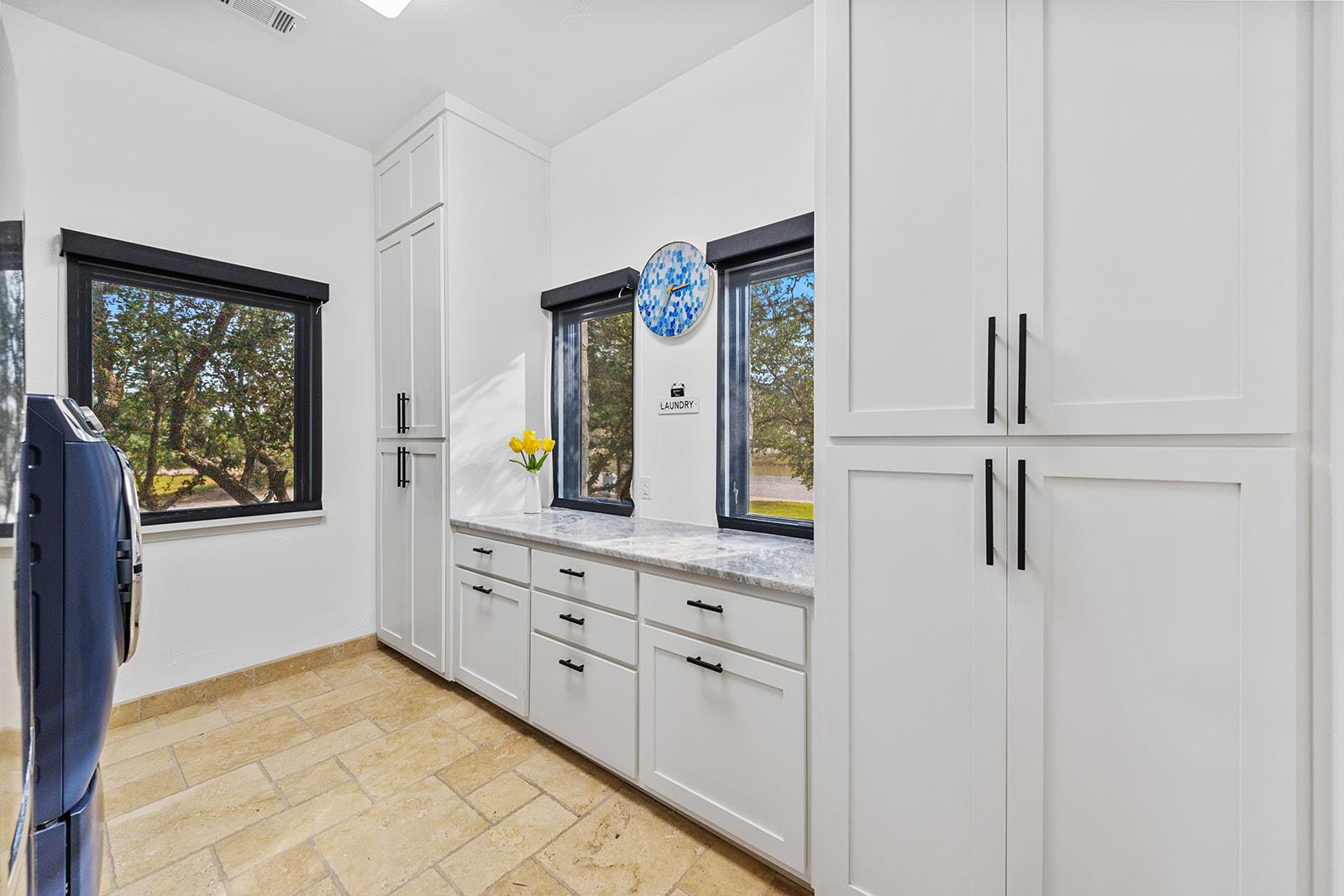 20516 Queen Bee Lane Spicewood TX 78669