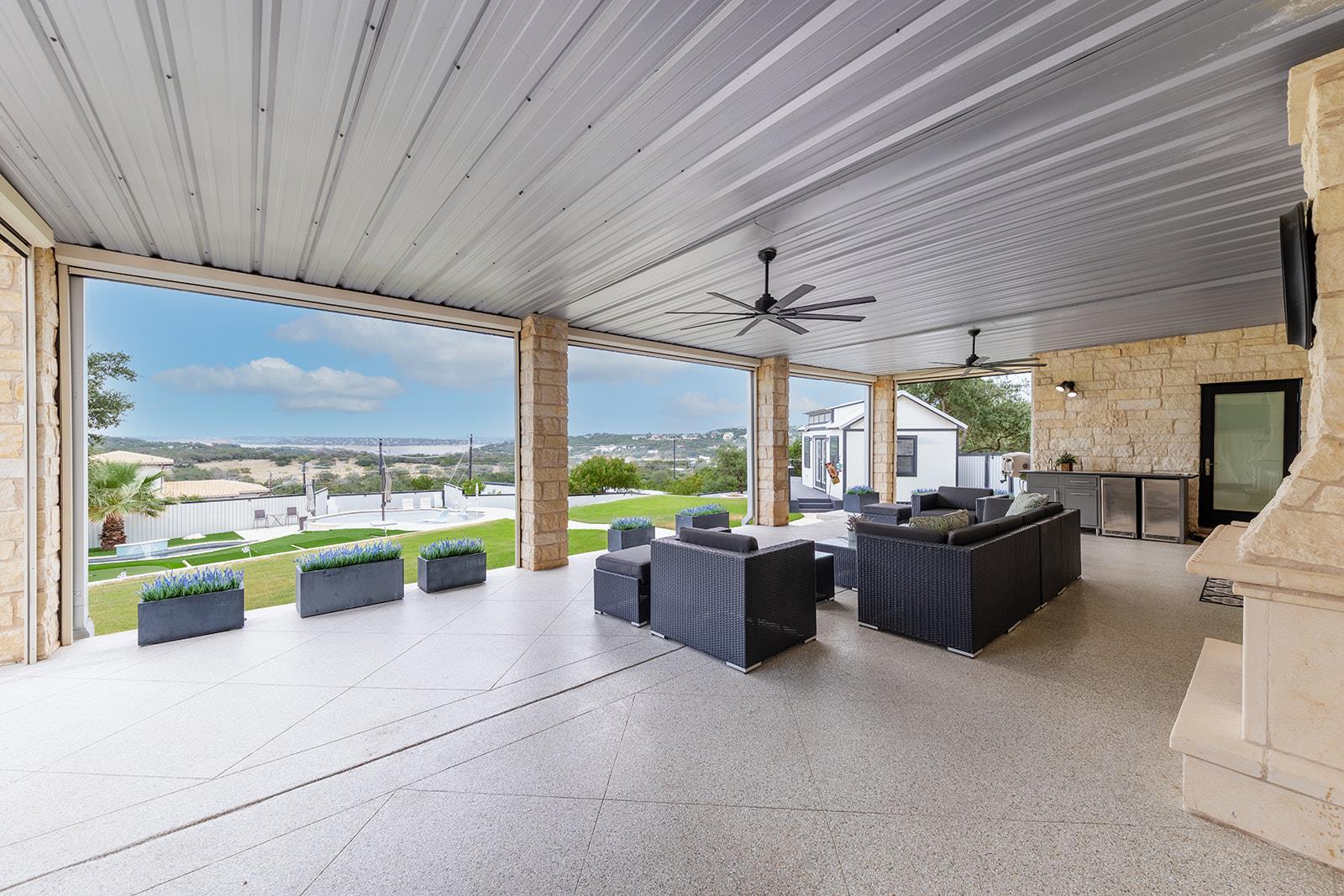20516 Queen Bee Lane Spicewood TX 78669