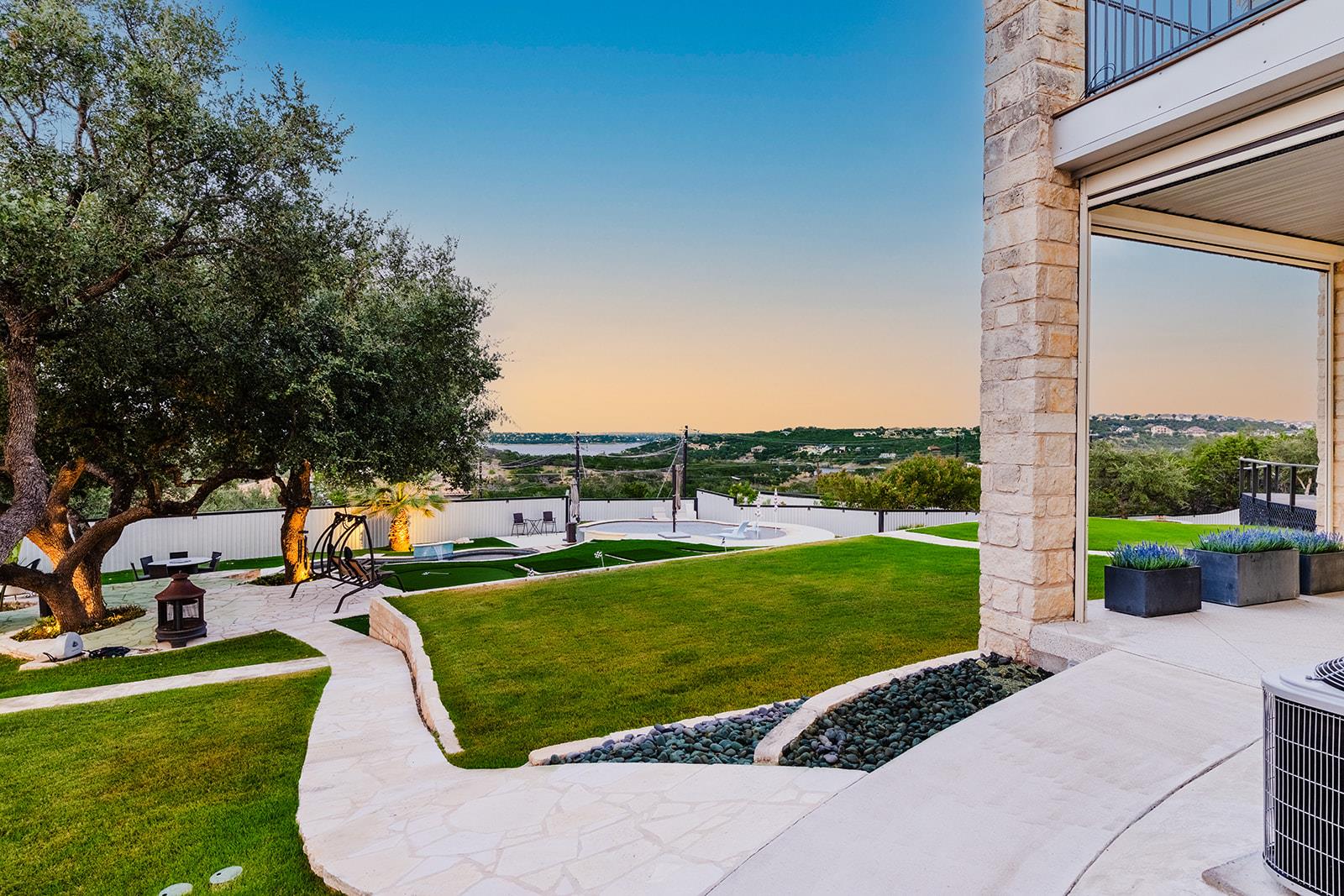 20516 Queen Bee Lane Spicewood TX 78669