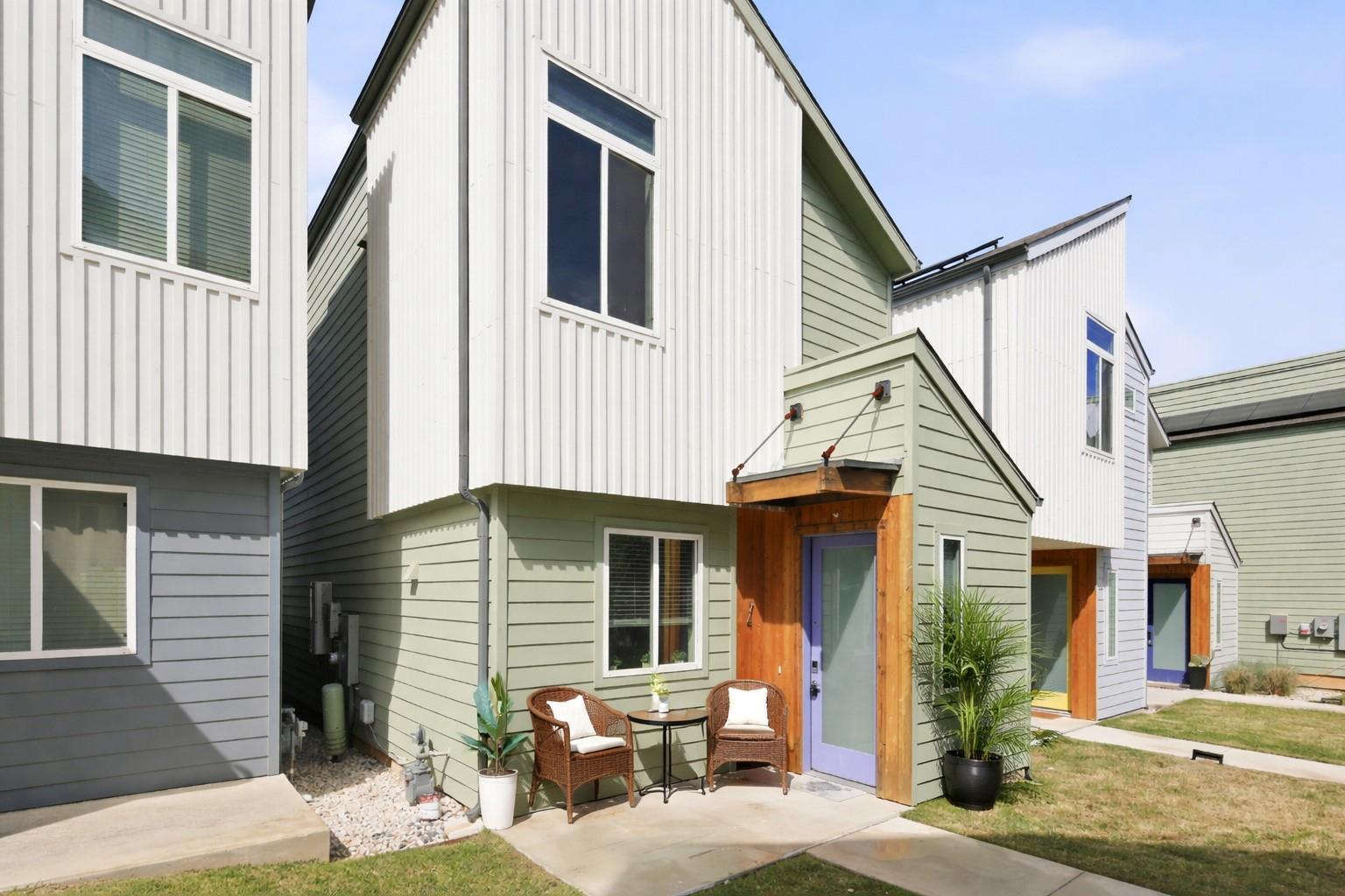 814 N Bluff Drive Austin TX 78745