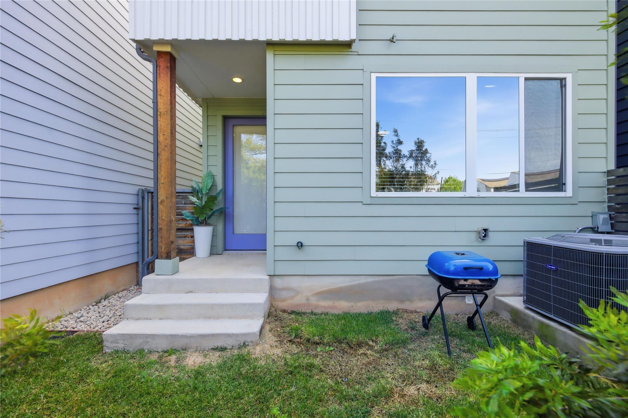 814 N Bluff Drive Austin TX 78745
