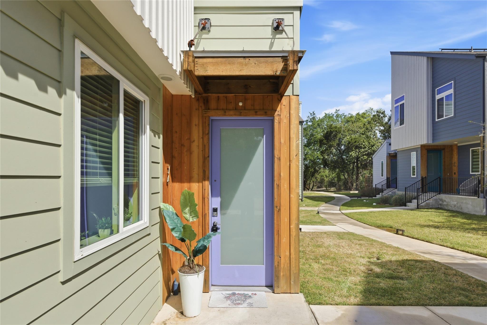 814 N Bluff Drive Austin TX 78745
