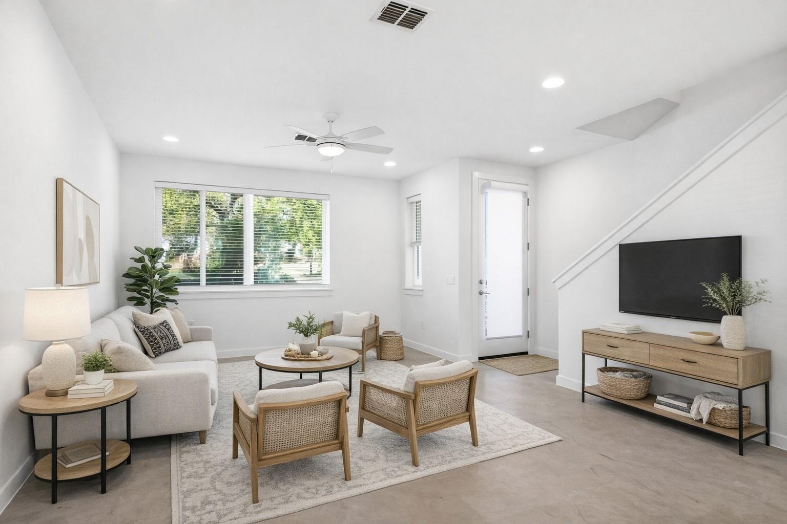 814 N Bluff Drive Austin TX 78745