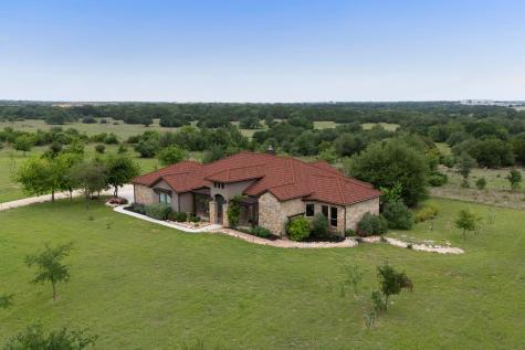 128 Strada Luca Florence TX 76527