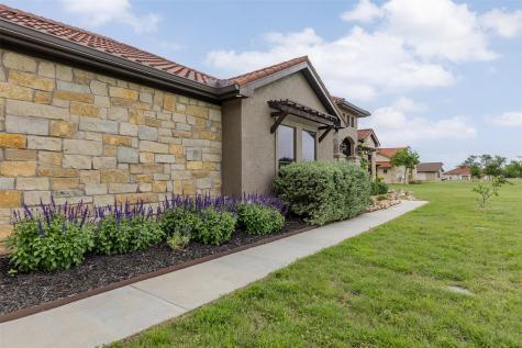 128 Strada Luca Florence TX 76527
