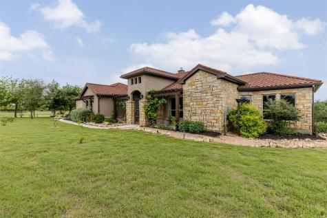 128 Strada Luca Florence TX 76527