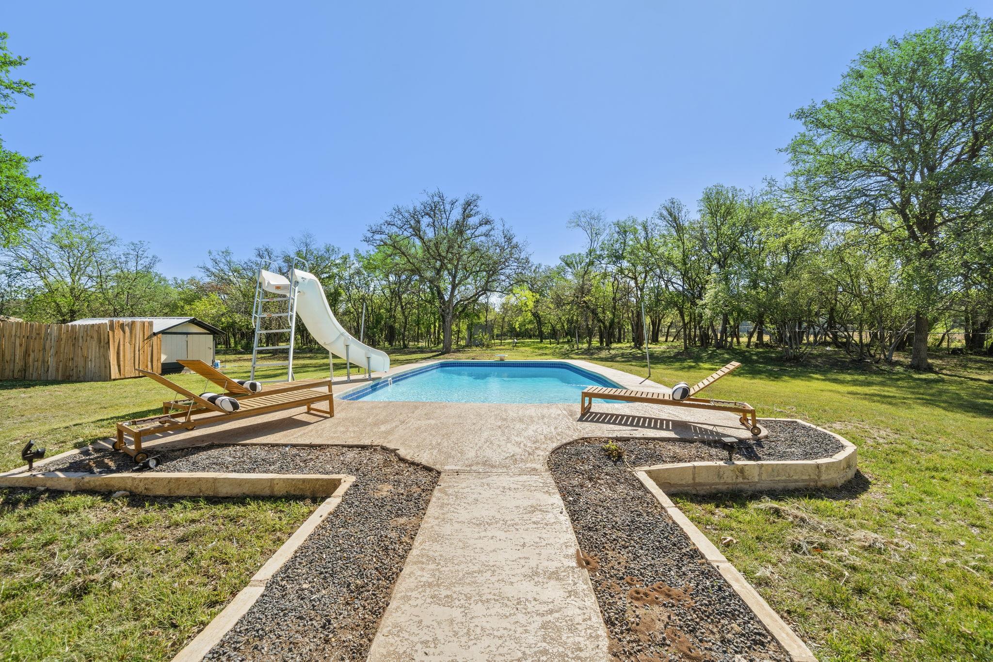 28 Country Oaks Drive Buda TX 78610