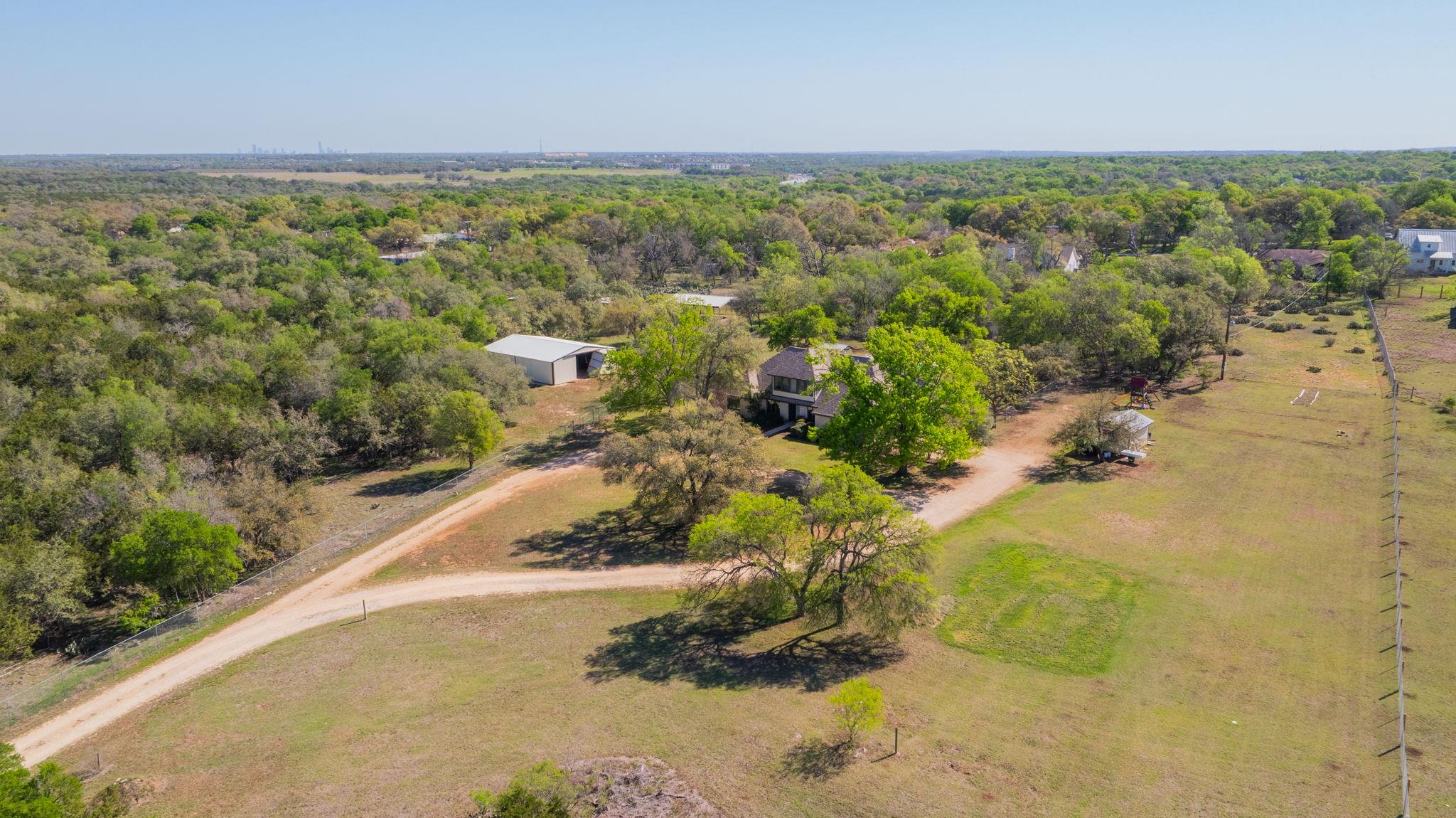 28 Country Oaks Drive Buda TX 78610