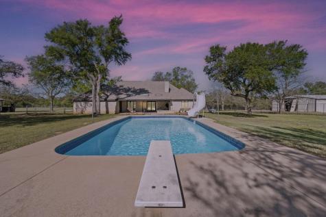 28 Country Oaks Drive Buda TX 78610