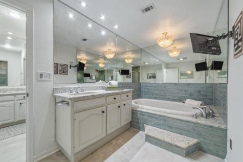 28 Country Oaks Drive Buda TX 78610