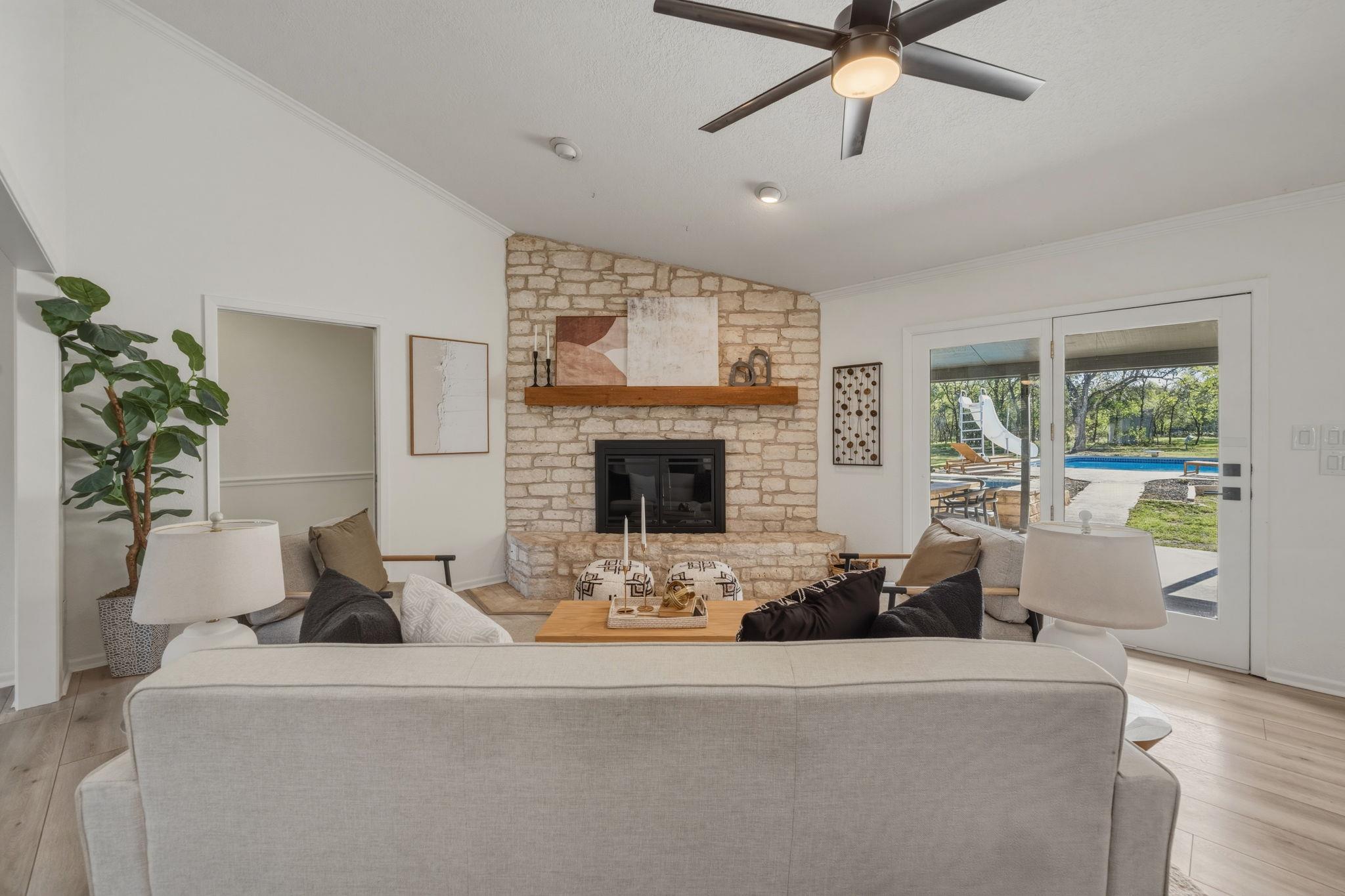 28 Country Oaks Drive Buda TX 78610