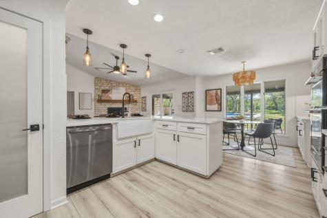 28 Country Oaks Drive Buda TX 78610