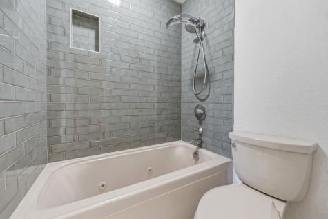 28 Country Oaks Drive Buda TX 78610