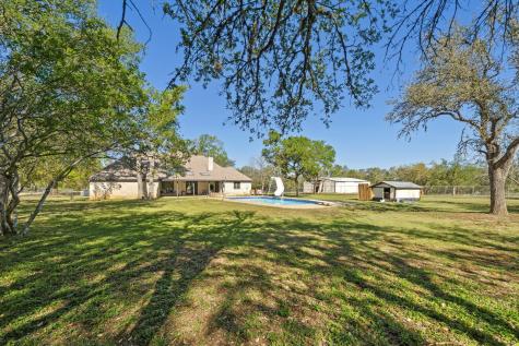 28 Country Oaks Drive Buda TX 78610