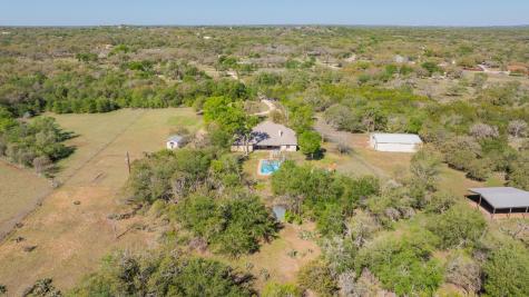 28 Country Oaks Drive Buda TX 78610