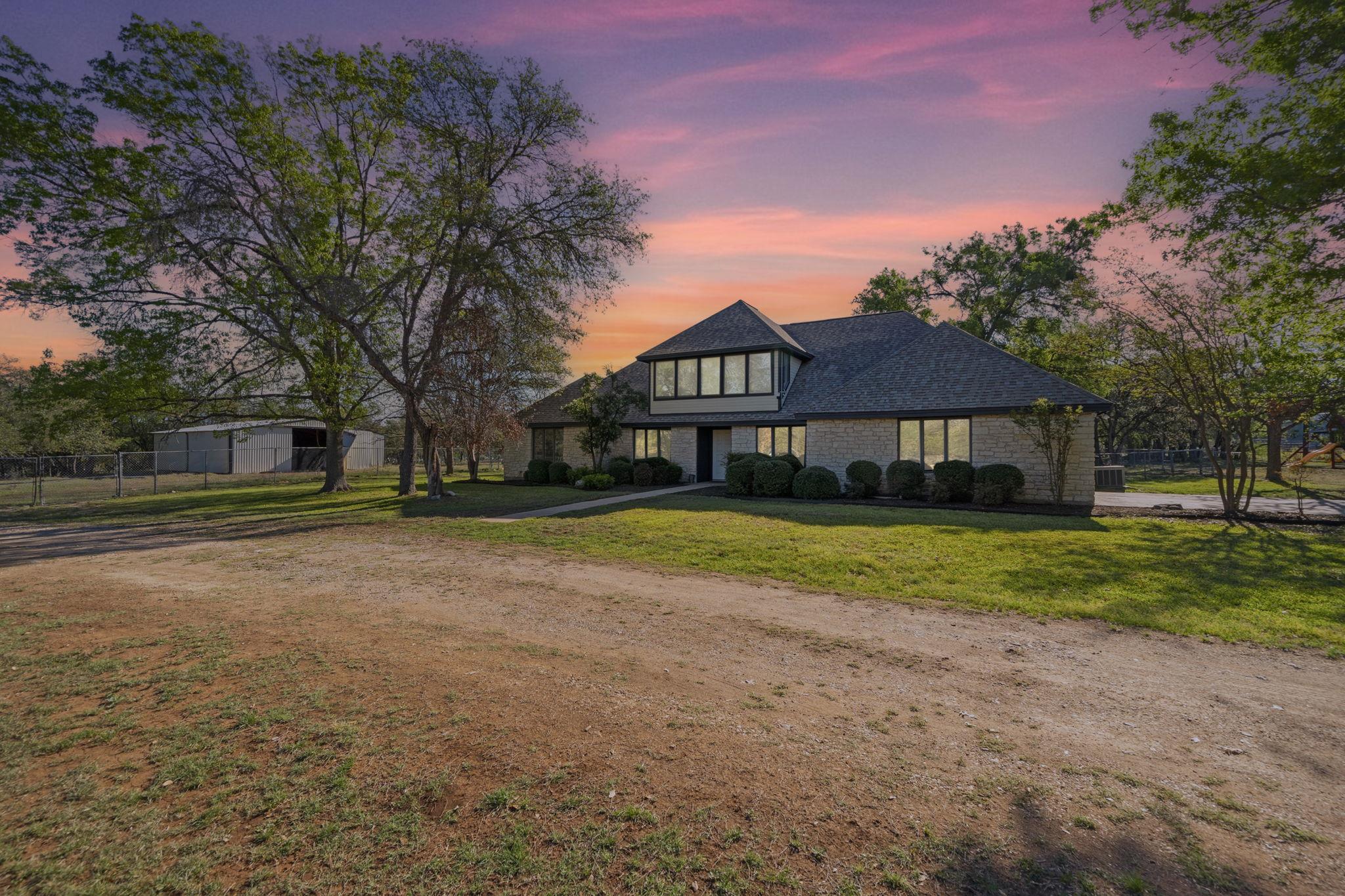 28 Country Oaks Drive Buda TX 78610