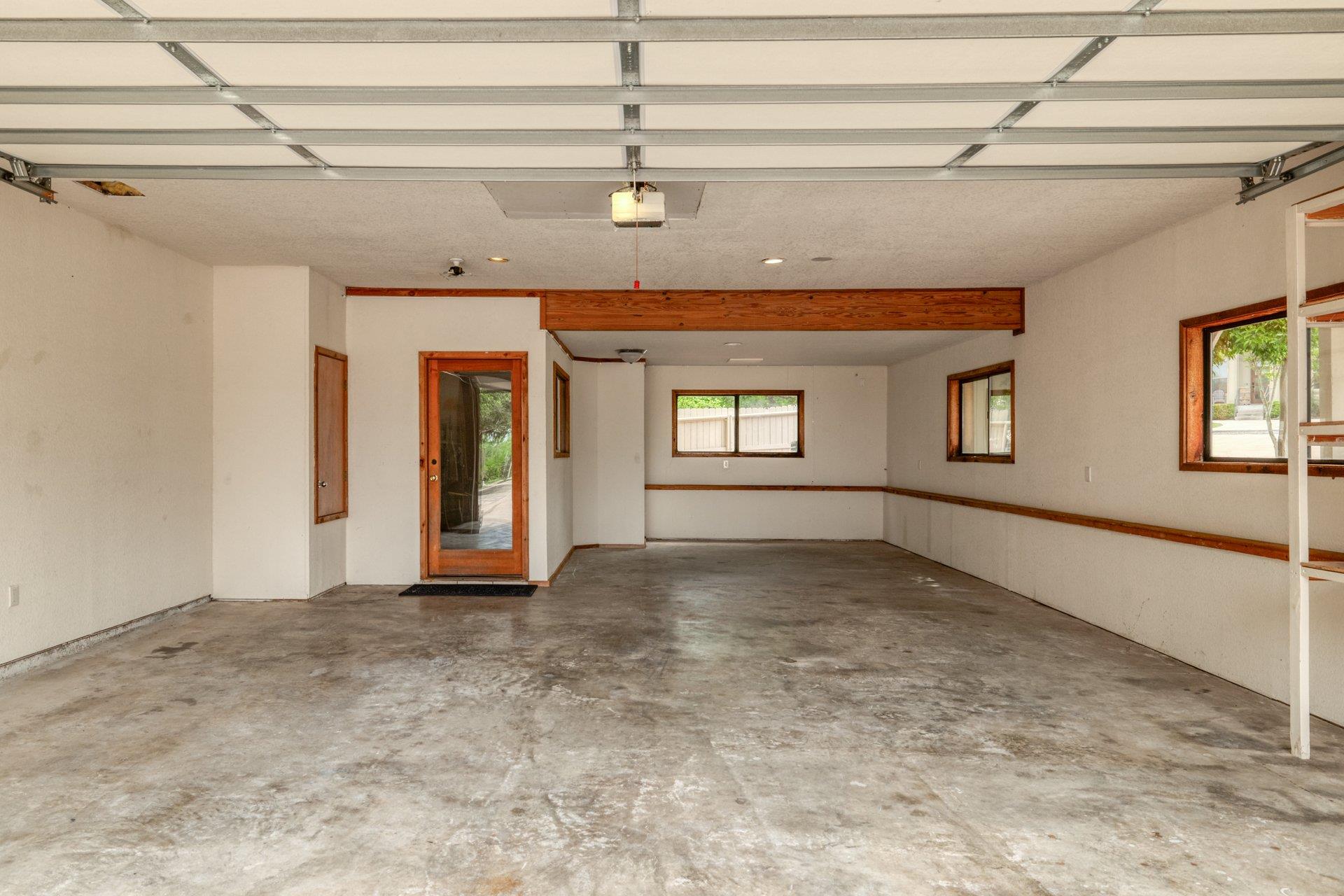 313 Kendall Road Spicewood TX 78669