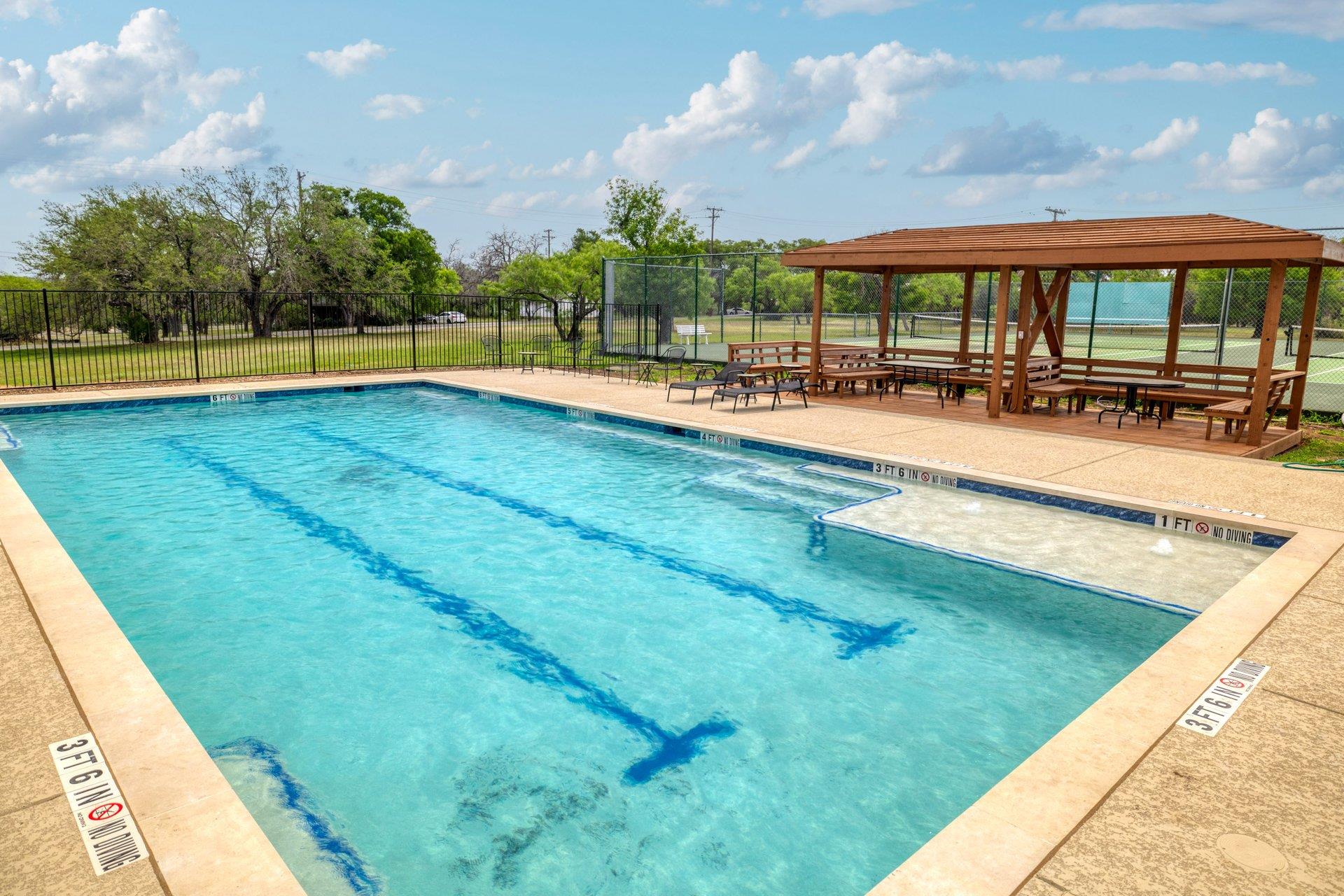 313 Kendall Road Spicewood TX 78669
