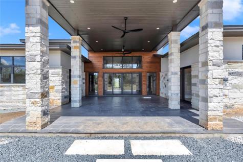 6507 Ranch Road 962 W Round Mountain TX 78663