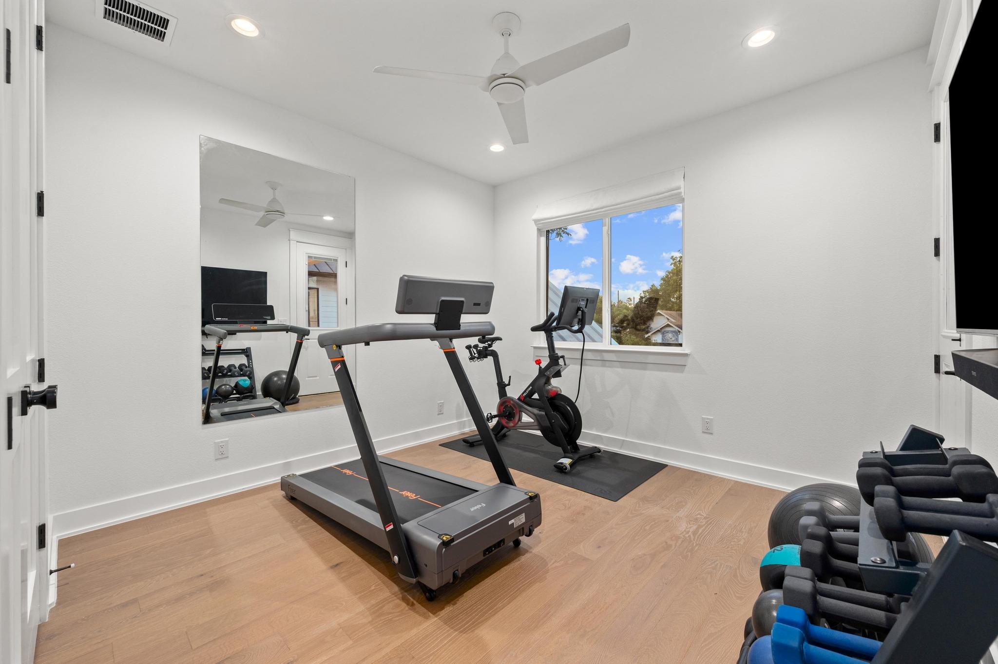 2104 E 2nd Street Austin TX 78702