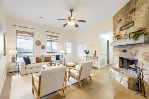 10213 Thomas Lane Dripping Springs TX 78620