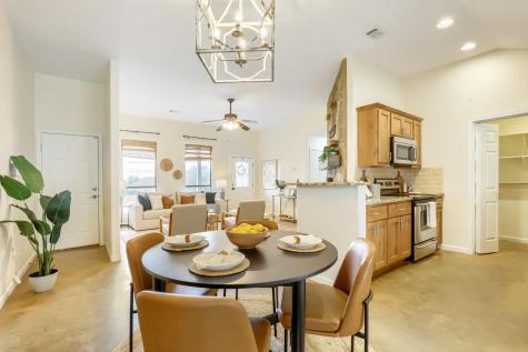 10213 Thomas Lane Dripping Springs TX 78620