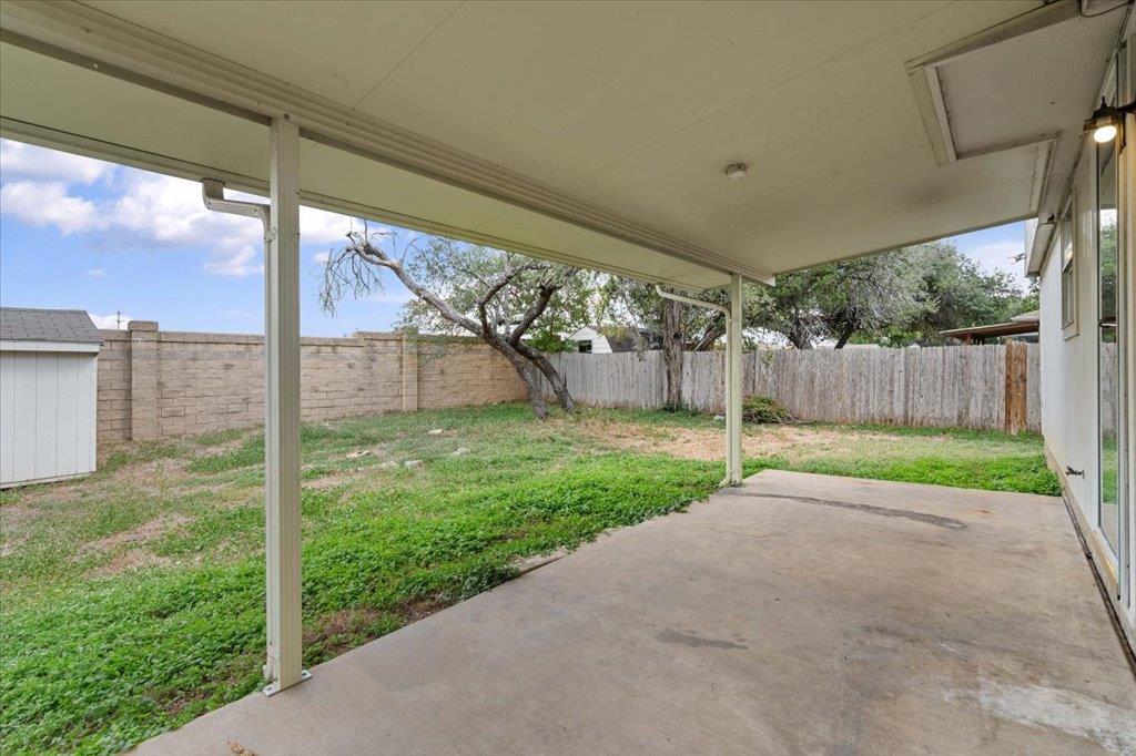 1612 Rossport Bend Leander TX 78641