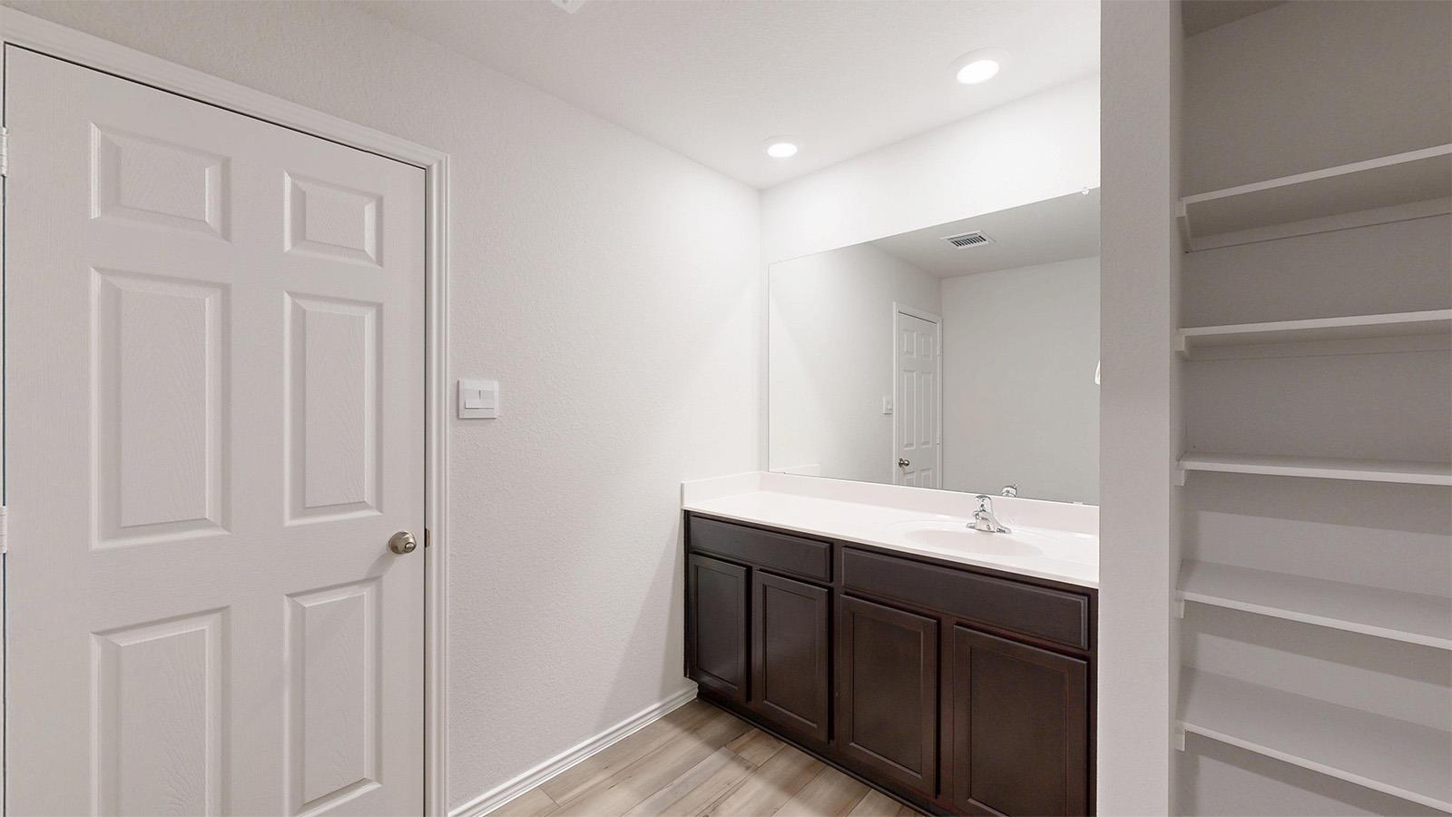 160 Mcnamara Court Jarrell TX 76537