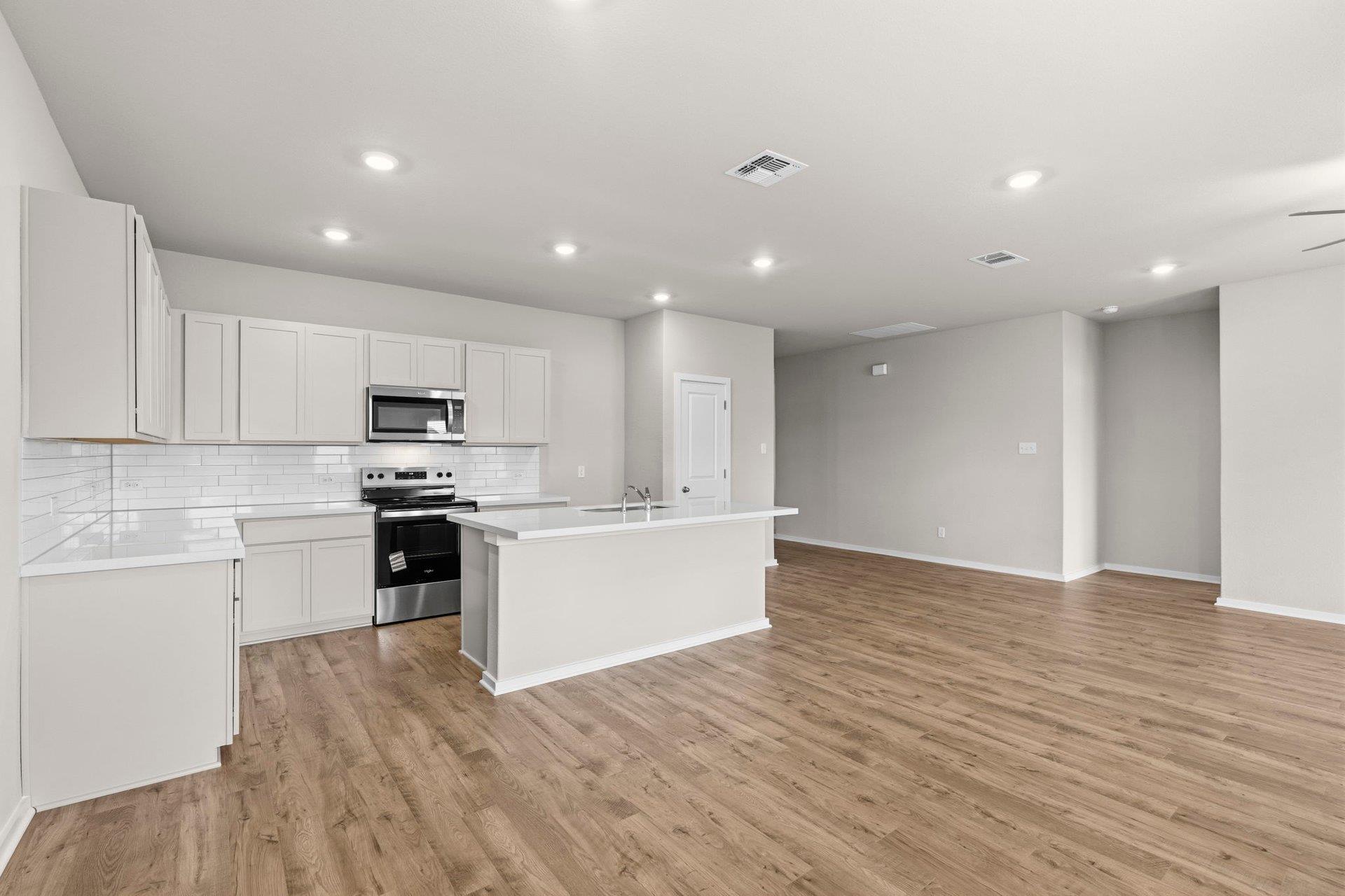176 Wind Hill Jarrell TX 76537
