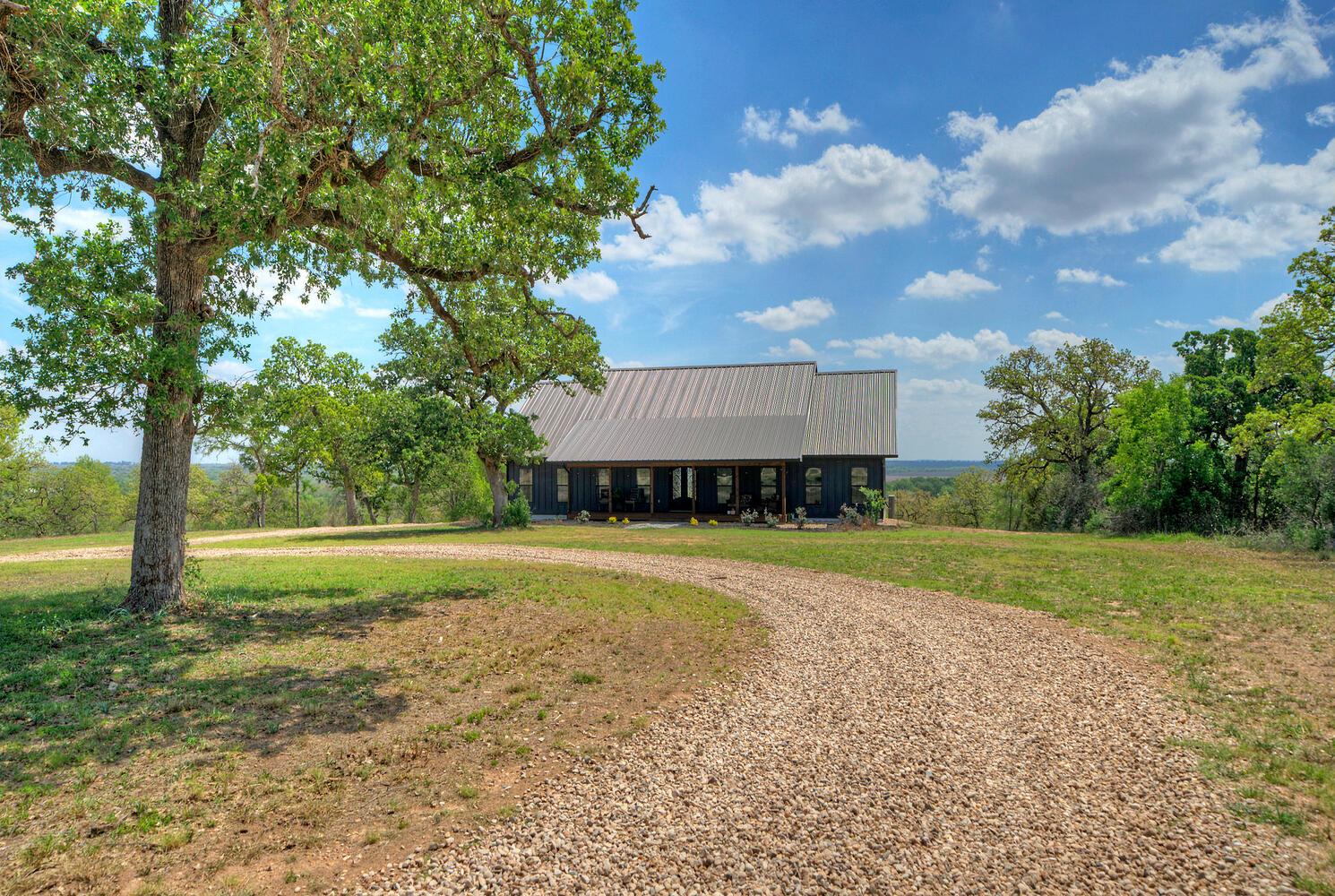 198 Rolling Oak Drive Elgin TX 78621