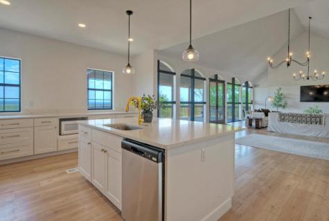 198 Rolling Oak Drive Elgin TX 78621