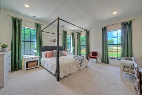 198 Rolling Oak Drive Elgin TX 78621